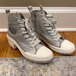 DKNY platform High-top tennis shoe
